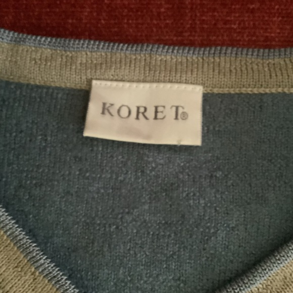 Vintage KORET Sweater 88% Wool  (12-14) - Picture 3 of 5